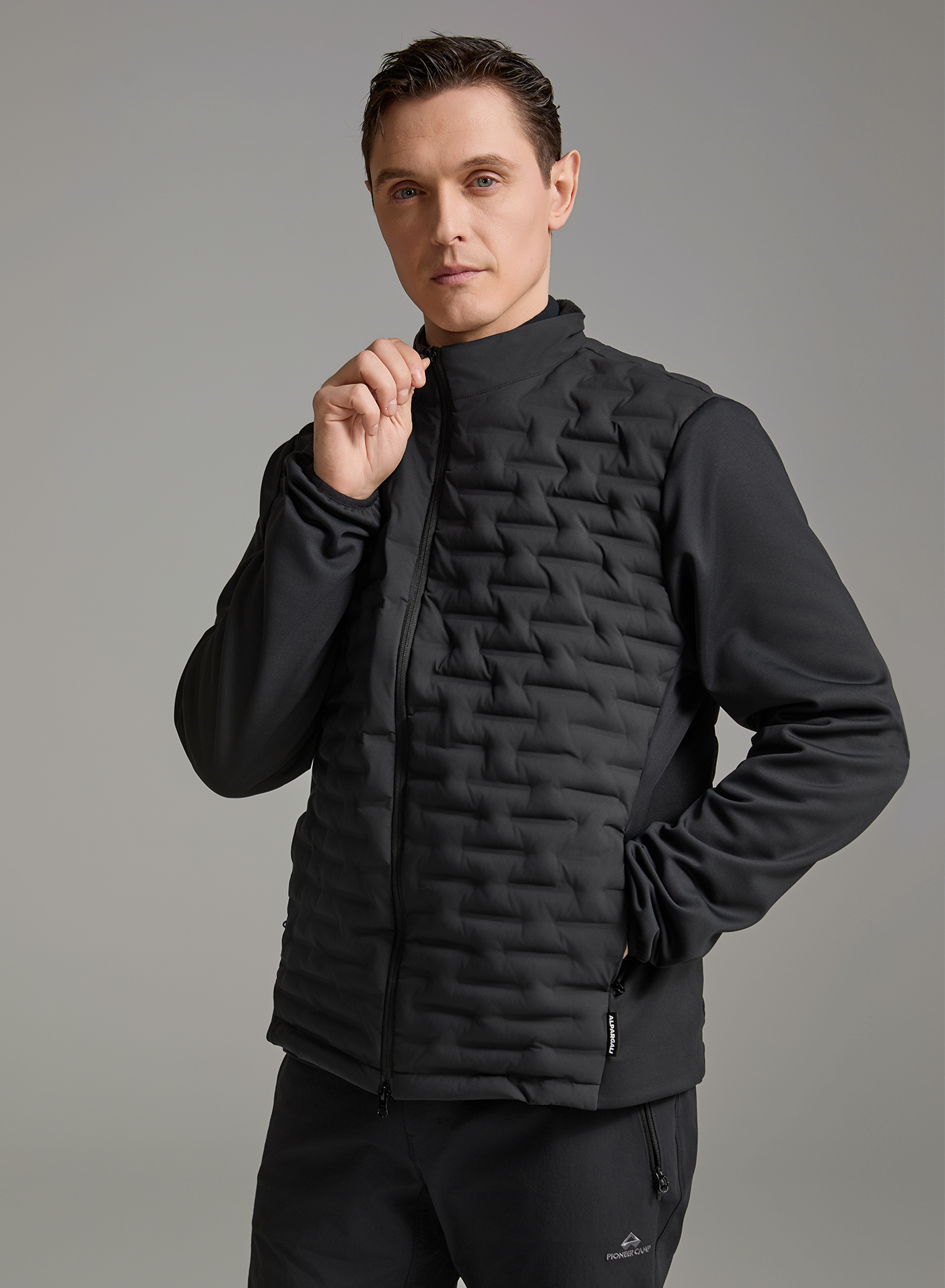 Black|Main