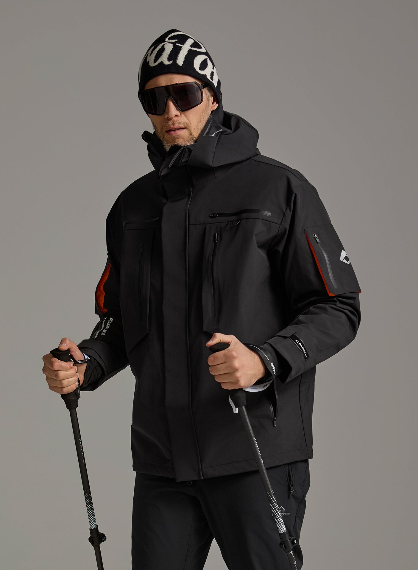 Black|Main