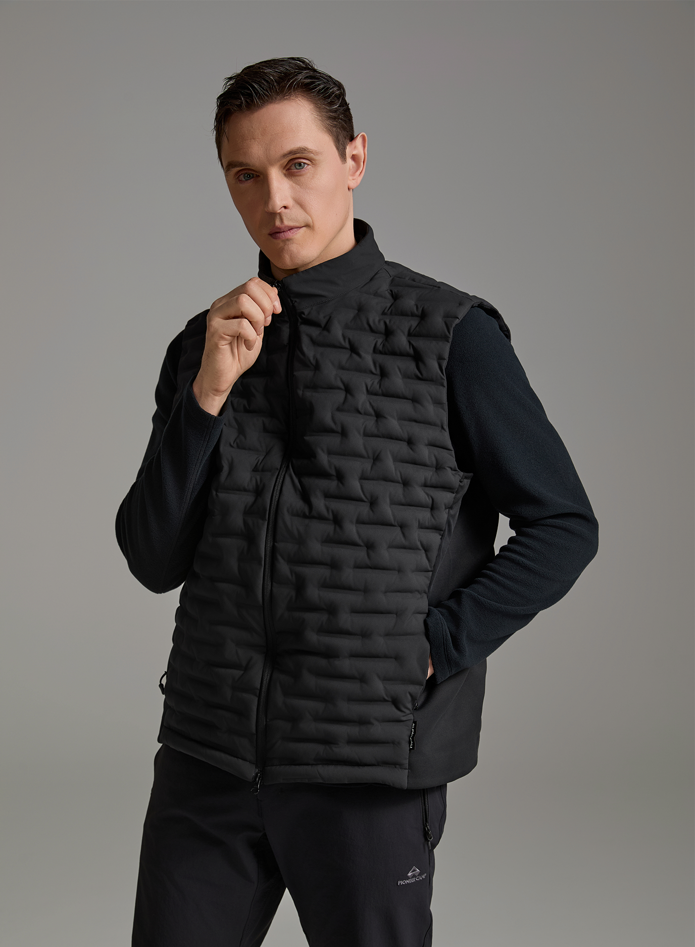 Black|Main